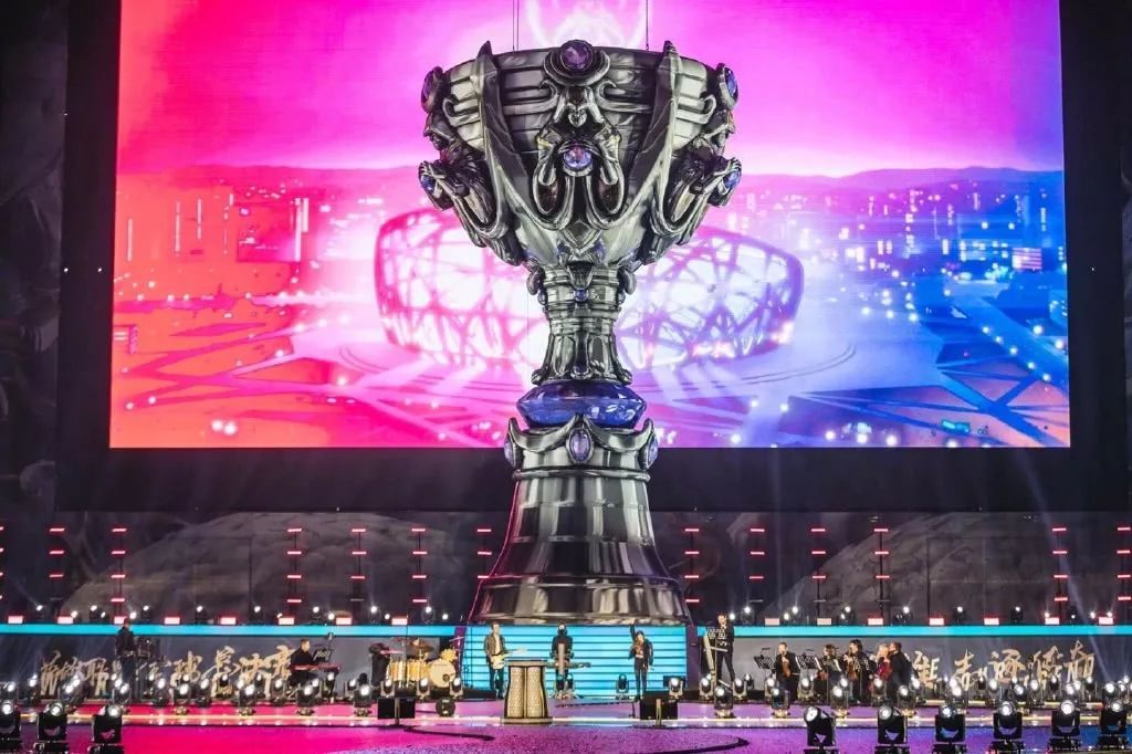 LPL知名解说米勒评LPL战队新阵容：B+队伍iG、OMG、V5